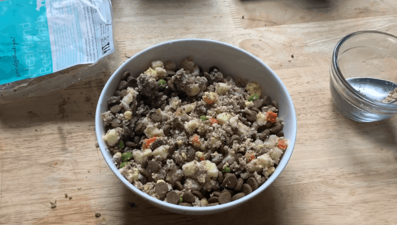 Nom Nom Beef Mash Recipe Mixed with Kibble